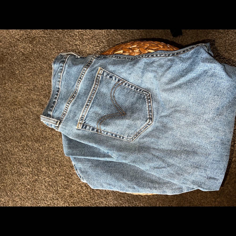 Levi jeans